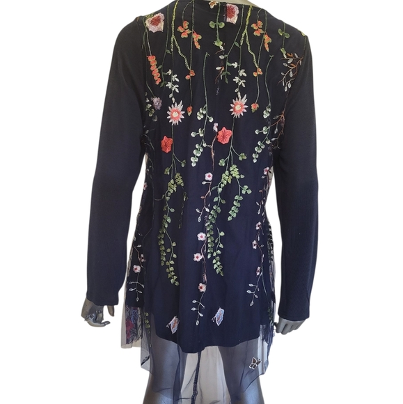 156B. NWT Highness Floral Embroidered Navy Blue Top/Dress - Size XL - Picture 2 of 7